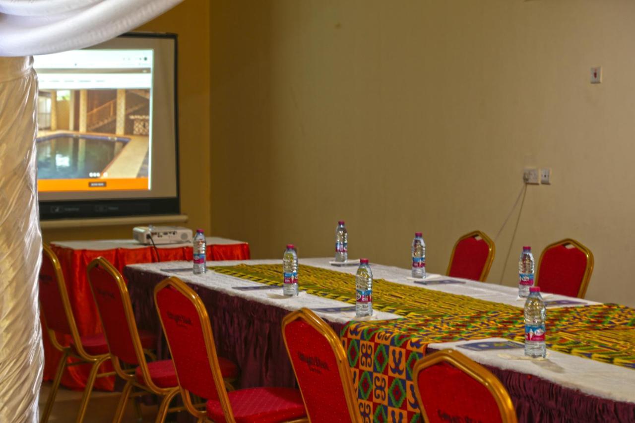 Grand Star Hotel North Legon Εξωτερικό φωτογραφία