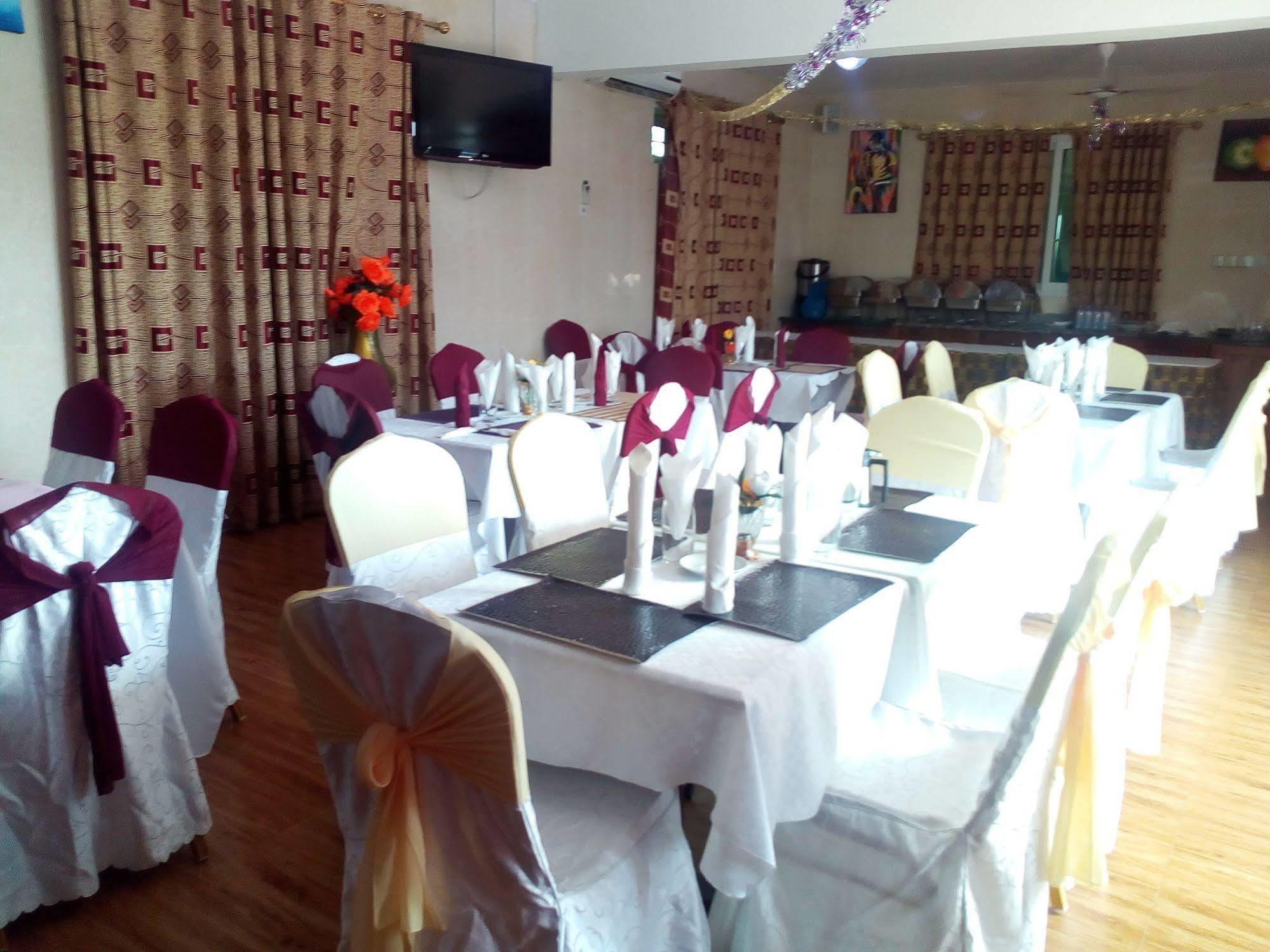 Grand Star Hotel North Legon Εξωτερικό φωτογραφία